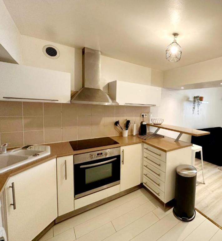 Appartement Avec Terrasse - Orleans - Quai De Loire Bagian luar foto