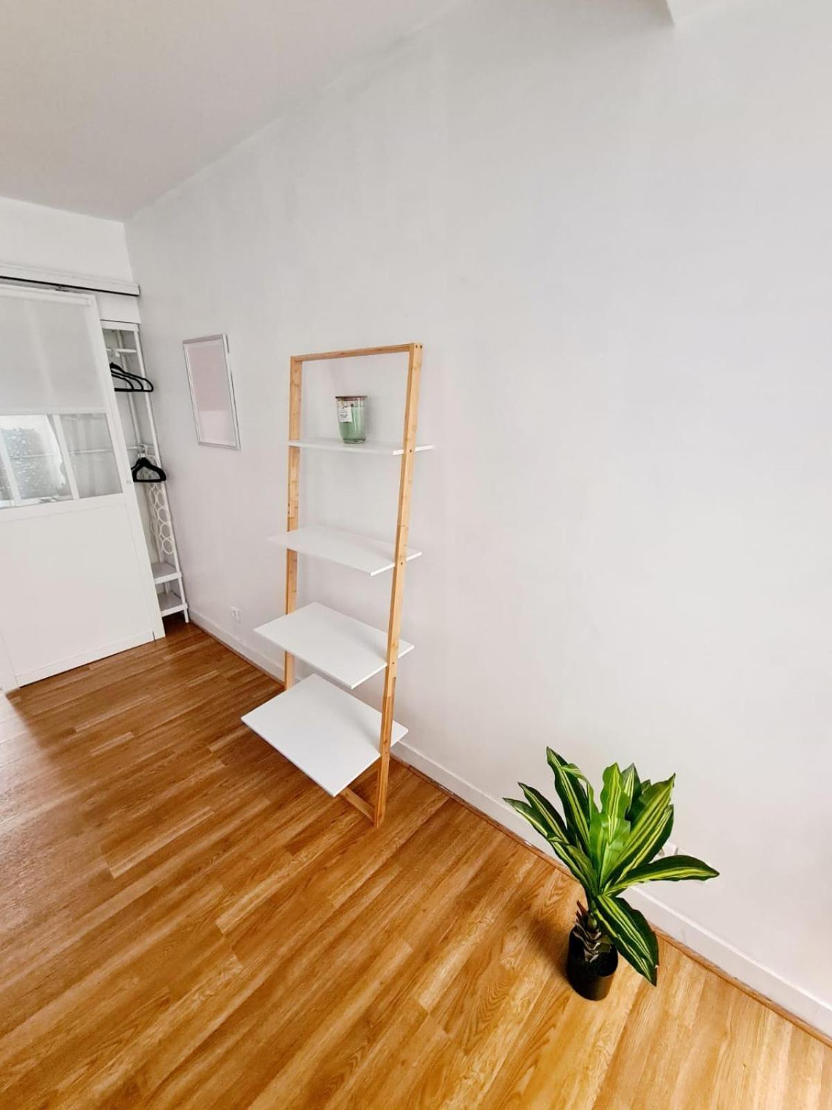 Appartement Avec Terrasse - Orleans - Quai De Loire Bagian luar foto